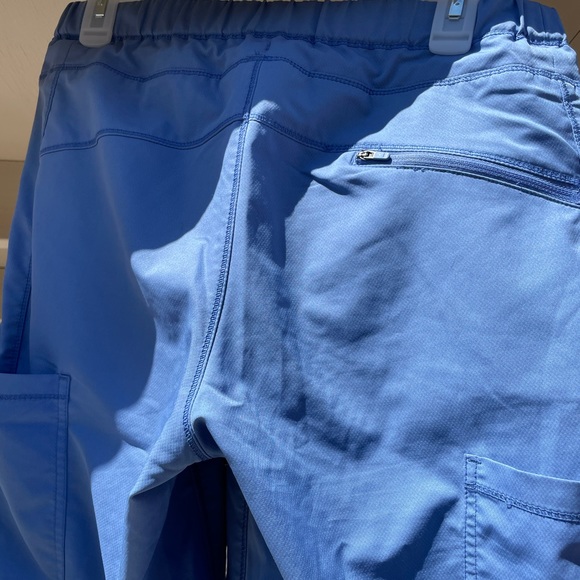 Nurse/EMT Scrubs Dickies brand and HeartSoul! - Picture 14 of 16